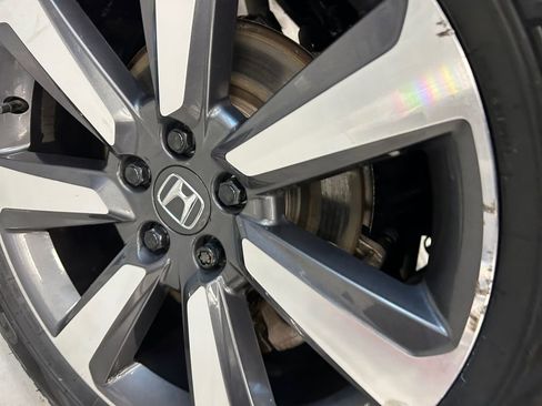 Used 2023 Honda Pilot Elite image 19