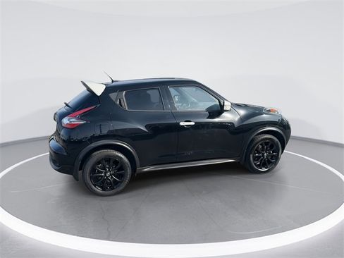 Used 2017 Nissan Juke SV image 7