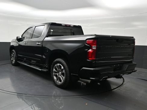 Used 2024 Chevrolet Silverado 1500 High Country w/ Technology Package AWD/4WD image 3