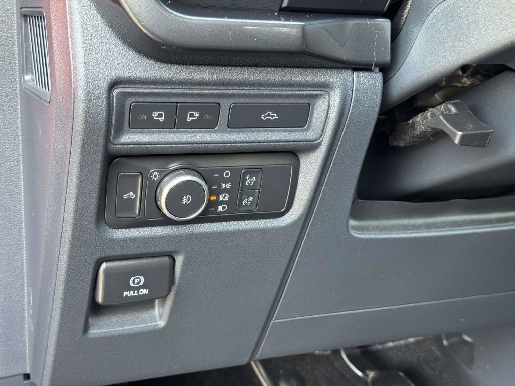 Used 2022 Ford F150 XLT w/ Equipment Group 302A High AWD/4WD image 11