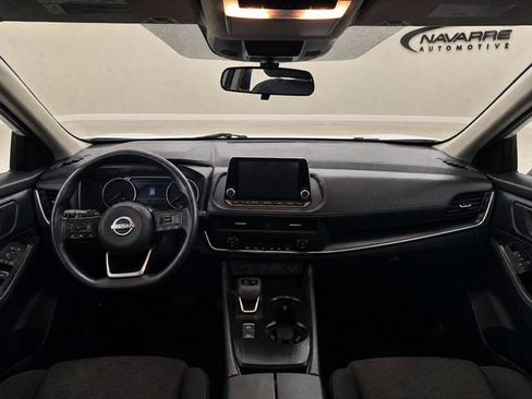 Used 2024 Nissan Rogue SV FWD image 12