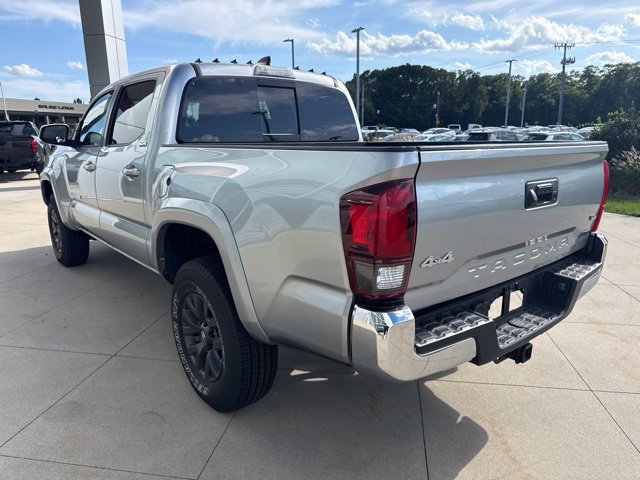 Used 2023 Toyota Tacoma SR5 AWD/4WD image 8