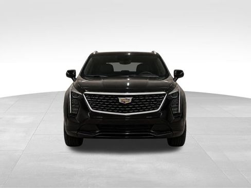 Used 2025 Cadillac XT4 Premium Luxury FWD image 2