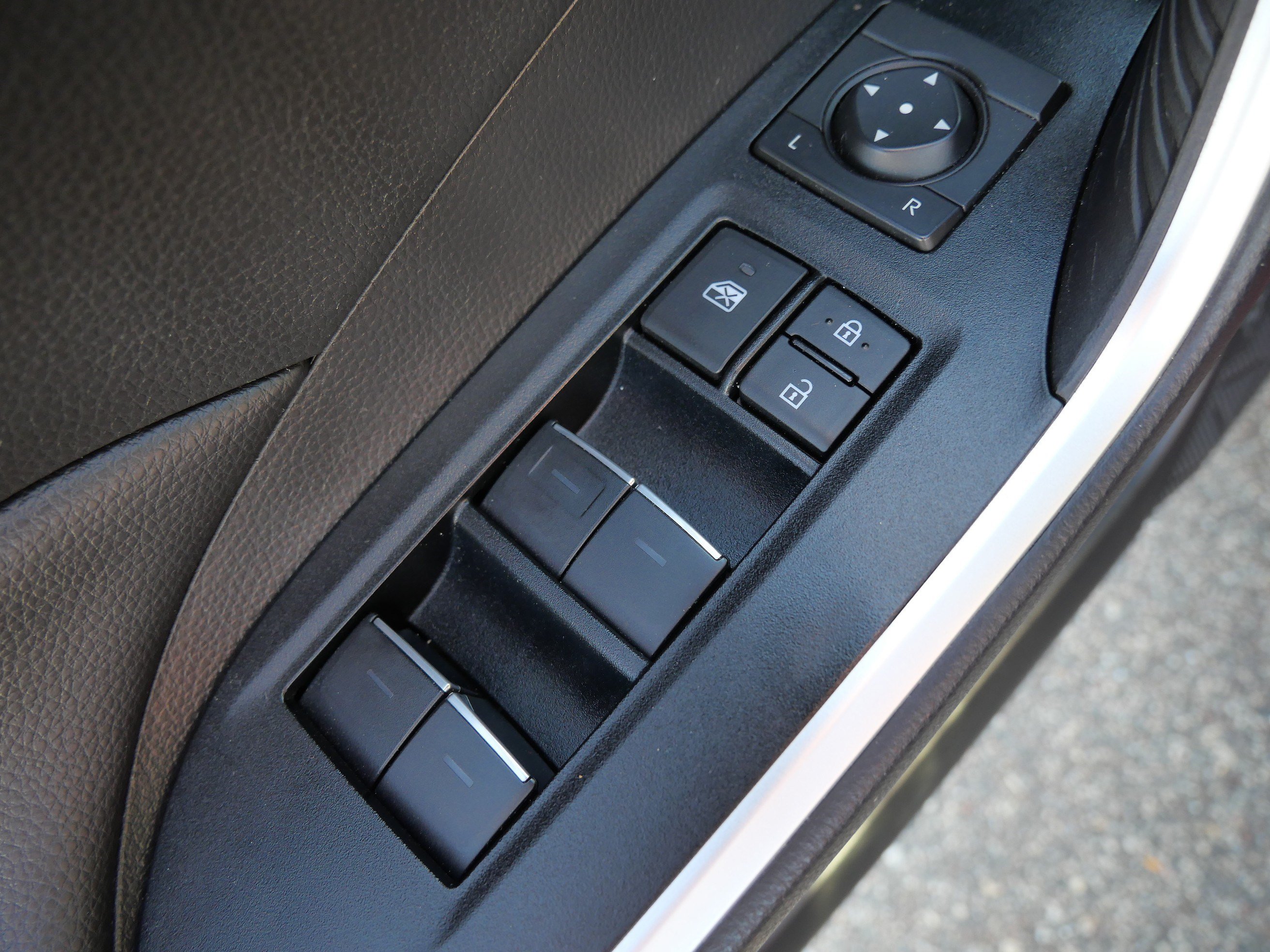 Certified 2025 Toyota RAV4 XLE AWD/4WD image 20