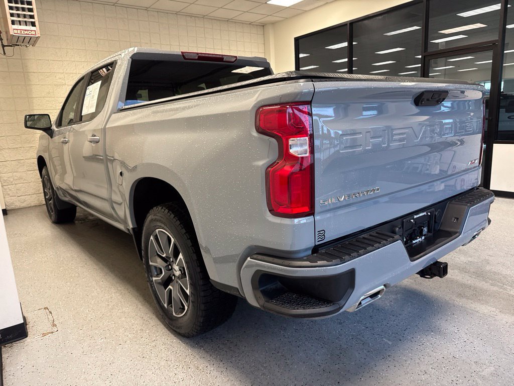 Used 2024 Chevrolet Silverado 1500 RST w/ Z71 Off-Road Package AWD/4WD image 3