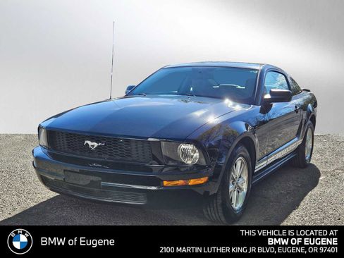 Used 2009 Ford Mustang Coupe RWD image 7
