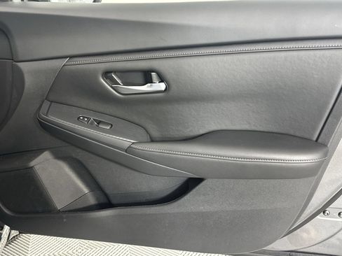Certified 2025 Nissan Sentra SV FWD image 31