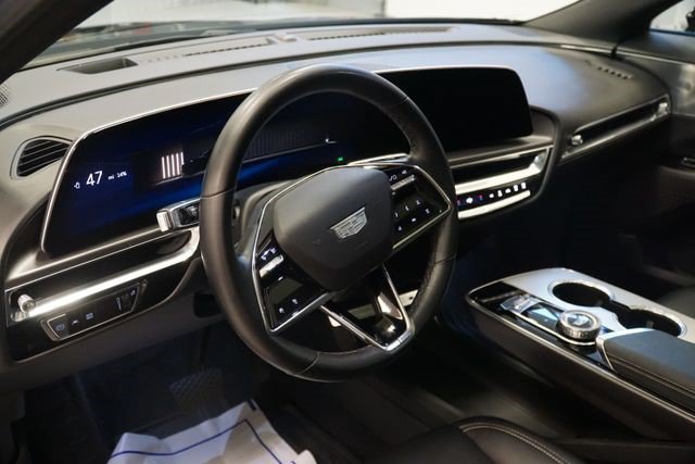 Certified 2024 Cadillac Lyriq Tech w/ Driver Assist Package AWD/4WD image 15