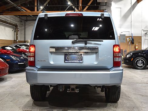 Used 2012 Jeep Liberty Sport image 9