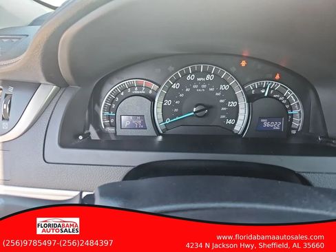 Used 2014 Toyota Camry SE FWD image 14