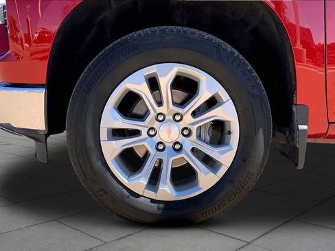 Used 2025 Chevrolet Silverado 1500 LTZ AWD/4WD image 11
