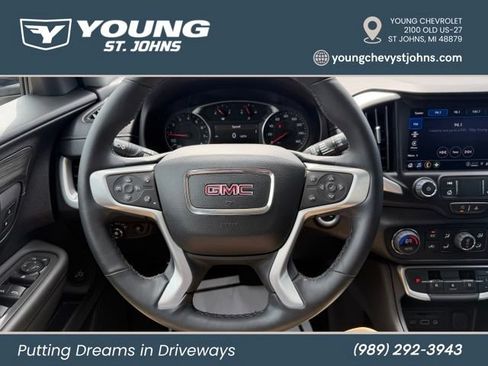 Used 2024 GMC Terrain SLT w/ LPO, Floor Liner Package AWD/4WD image 21