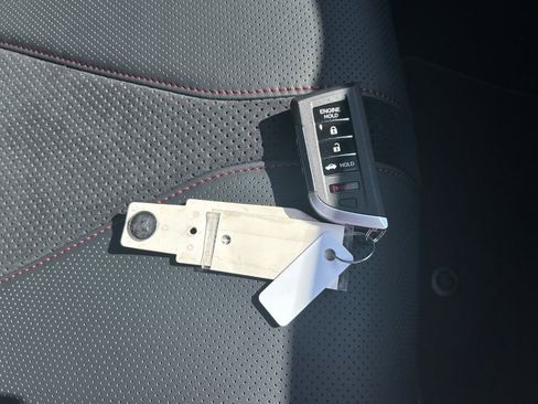 New 2025 Acura TLX SH-AWD image 31