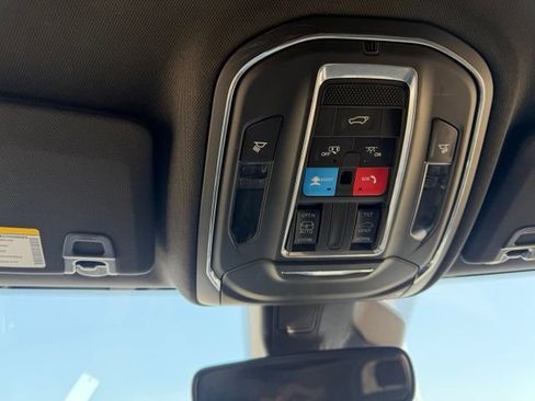 Used 2023 Jeep Grand Cherokee L Laredo AWD/4WD image 30