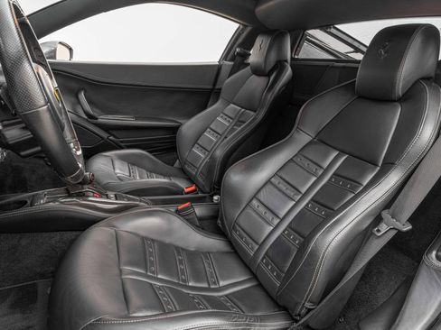 Certified 2012 Ferrari 458 Italia Base image 5