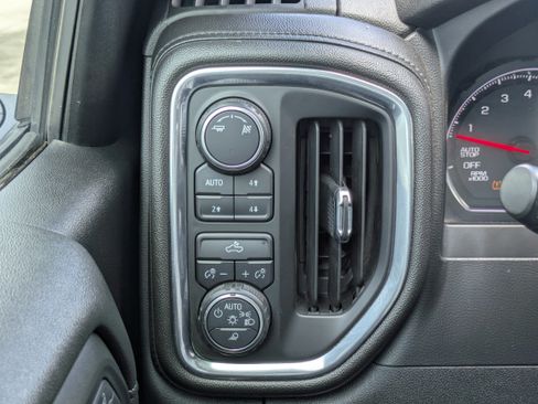 Used 2019 Chevrolet Silverado 1500 LT w/ Texas Edition AWD/4WD image 14