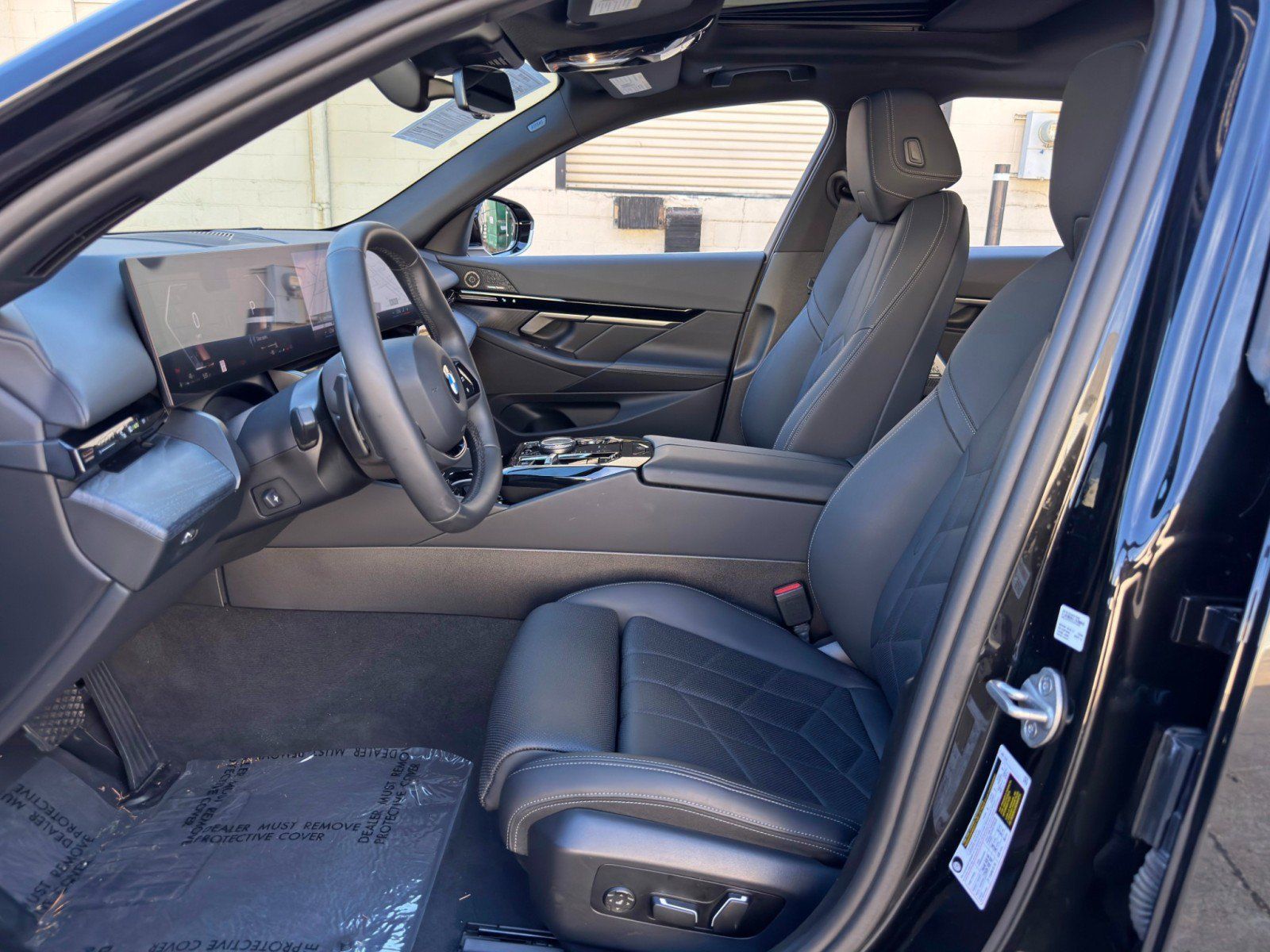 Used 2024 BMW 530i w/ Convenience Package RWD image 17