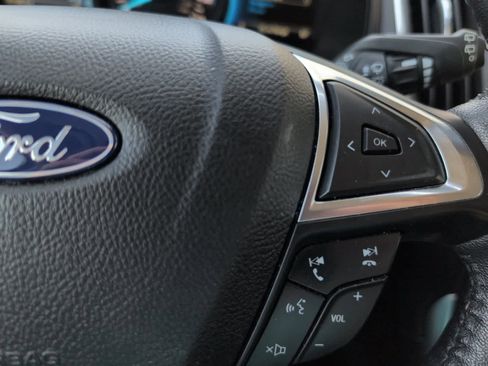 Used 2022 Ford Edge Titanium w/ Equipment Group 301A image 33