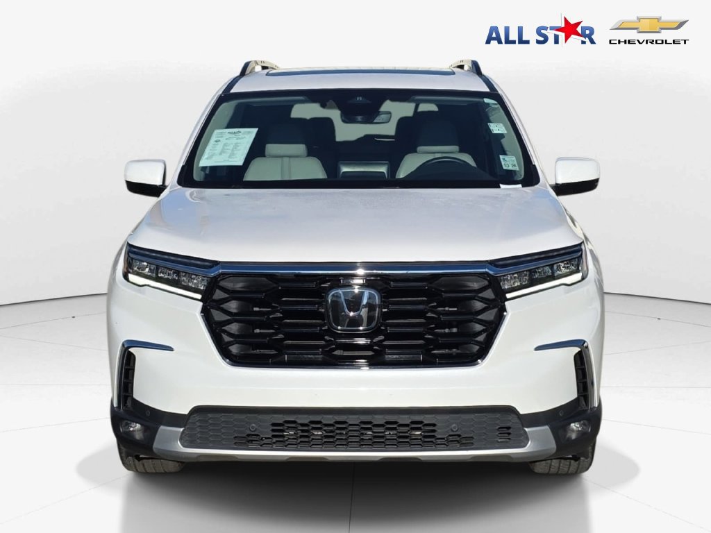 Used 2025 Honda Pilot Touring image 9