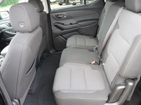 Used 2021 Chevrolet Traverse LS AWD/4WD image 17