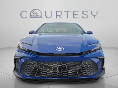 Used 2026 Toyota Camry SE FWD image 8