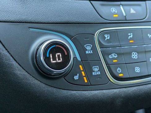 Used 2024 Chevrolet Malibu LT image 22