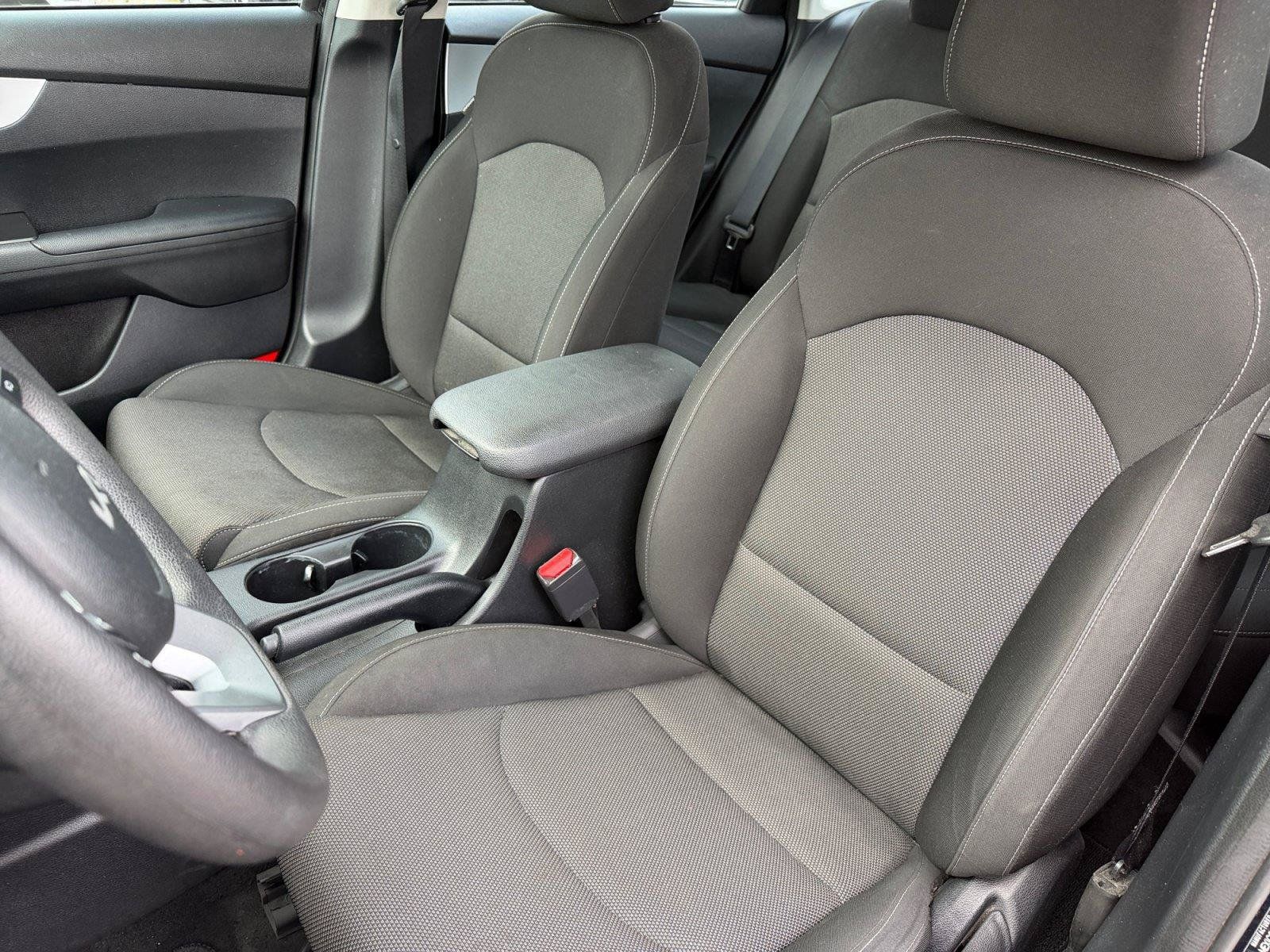 Used 2022 Kia Forte Sedan FWD image 11