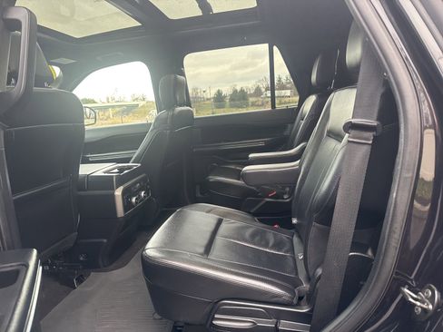 Used 2020 Ford Expedition XLT w/ Equipment Group 202A image 21