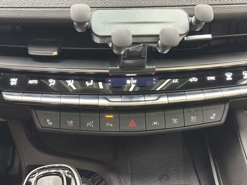 Used 2025 Cadillac CT5 Premium Luxury w/ Technology Package AWD/4WD image 19