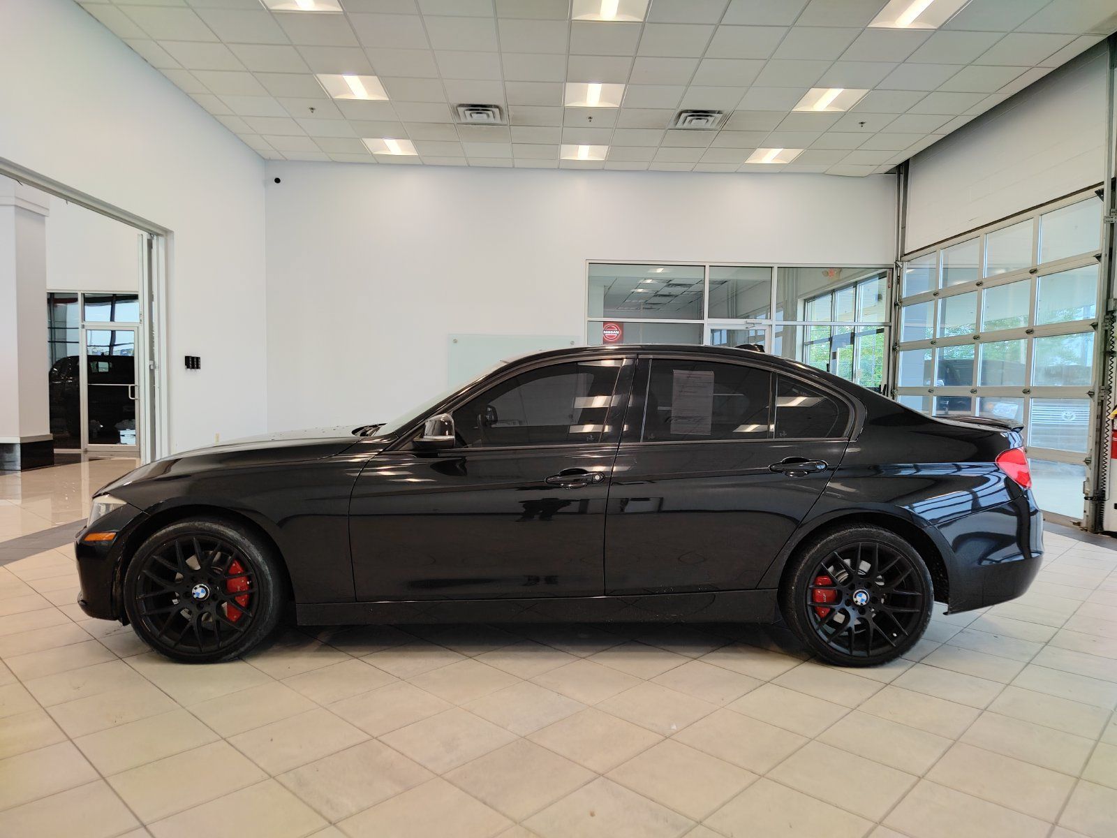 Used 2014 BMW 328i xDrive Sedan AWD/4WD image 6