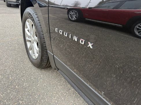 Used 2021 Chevrolet Equinox LS w/ LS Convenience Package image 7