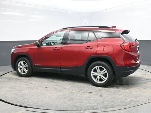 Used 2019 GMC Terrain SLE w/ Driver Convenience Package image 4