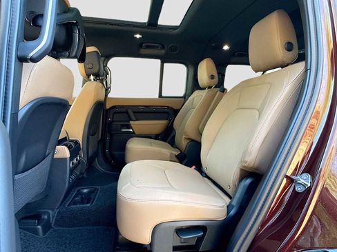 New 2026 Land Rover Defender 130 X-Dynamic SE AWD/4WD image 17