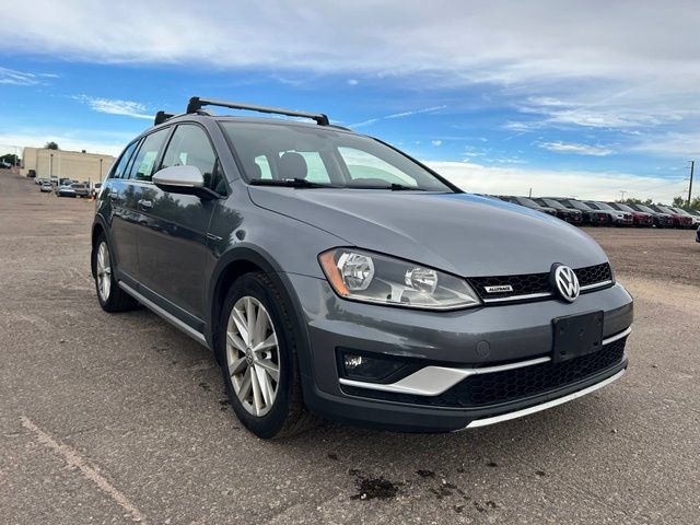 Used 2017 Volkswagen Golf Alltrack SE AWD/4WD image 7