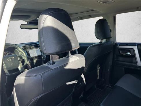 Used 2022 Toyota 4Runner SR5 Premium image 17