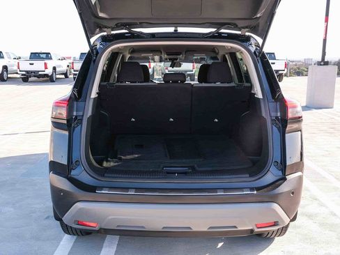 Used 2023 Nissan Rogue SV FWD image 28