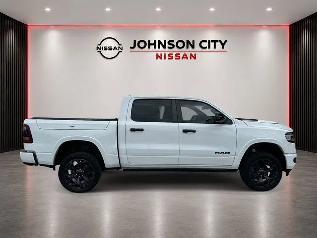 Used 2024 RAM 1500 Limited AWD/4WD image 3