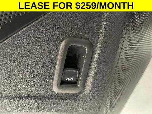 Used 2026 Volkswagen Tiguan SE AWD/4WD image 29