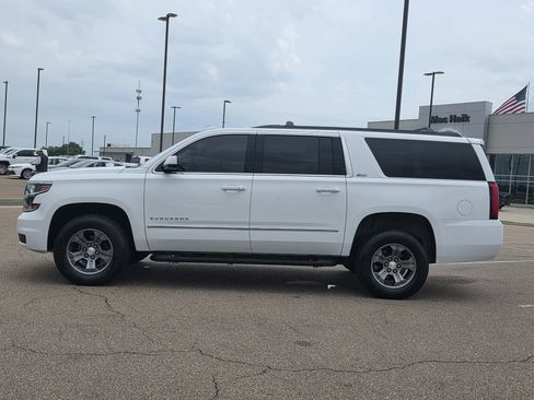 Used 2020 Chevrolet Suburban LT AWD/4WD image 8