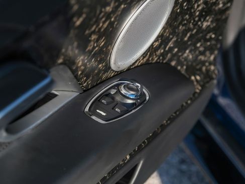 Used 2020 Aston Martin DB11 Coupe image 43