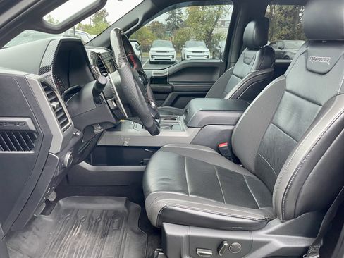 Used 2019 Ford F150 Raptor w/ Equipment Group 801A Mid image 14