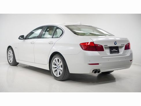 Used 2015 BMW 528i xDrive Sedan image 3
