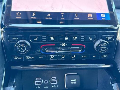 Certified 2023 Jeep Grand Cherokee Limited w/ Luxury Tech Group II AWD/4WD image 29