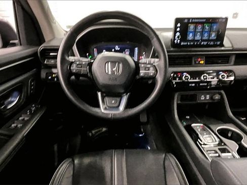 Used 2023 Honda Pilot Elite image 5