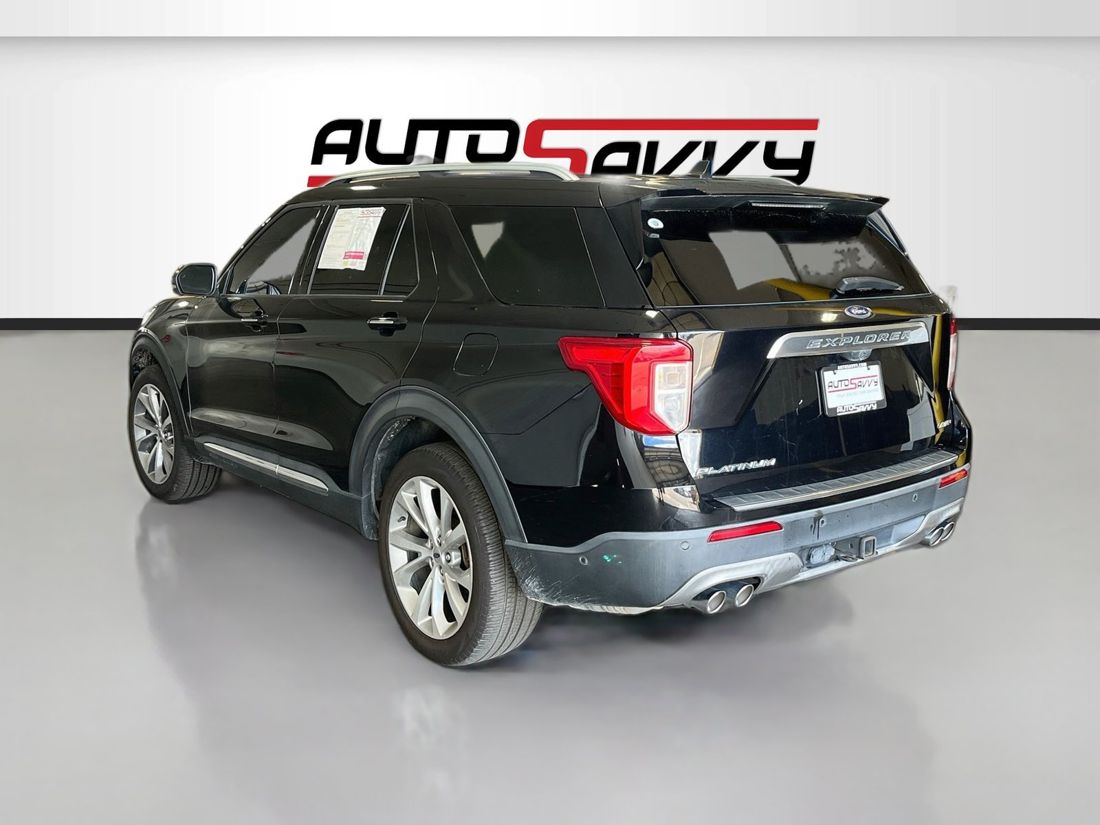 Used 2021 Ford Explorer Platinum w/ Equipment Group 601A AWD/4WD image 5