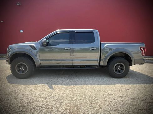 Used 2017 Ford F150 Raptor w/ Equipment Group 802A Luxury AWD/4WD image 2