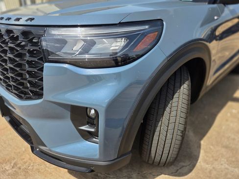New 2026 Ford Explorer ST-Line w/ Premium Package RWD image 33