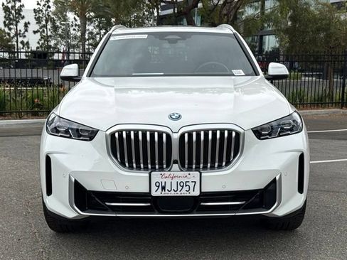 Used 2026 BMW X5 xDrive50e w/ Parking Assistance Package AWD/4WD image 4
