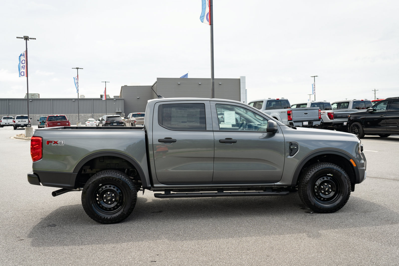 New 2026 Ford Ranger XL w/ FX4 Off-Road Package AWD/4WD image 11