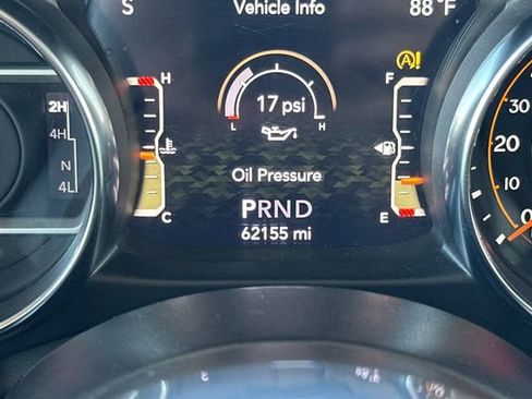 Used 2022 Jeep Wrangler Unlimited Sahara AWD/4WD image 27
